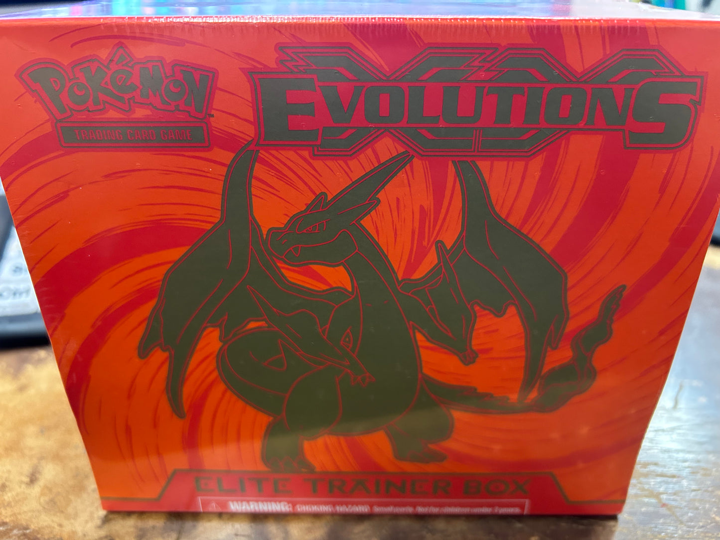 EVOLUTIONS XY SEALED ELITE TRAINER BOX. ORANGE