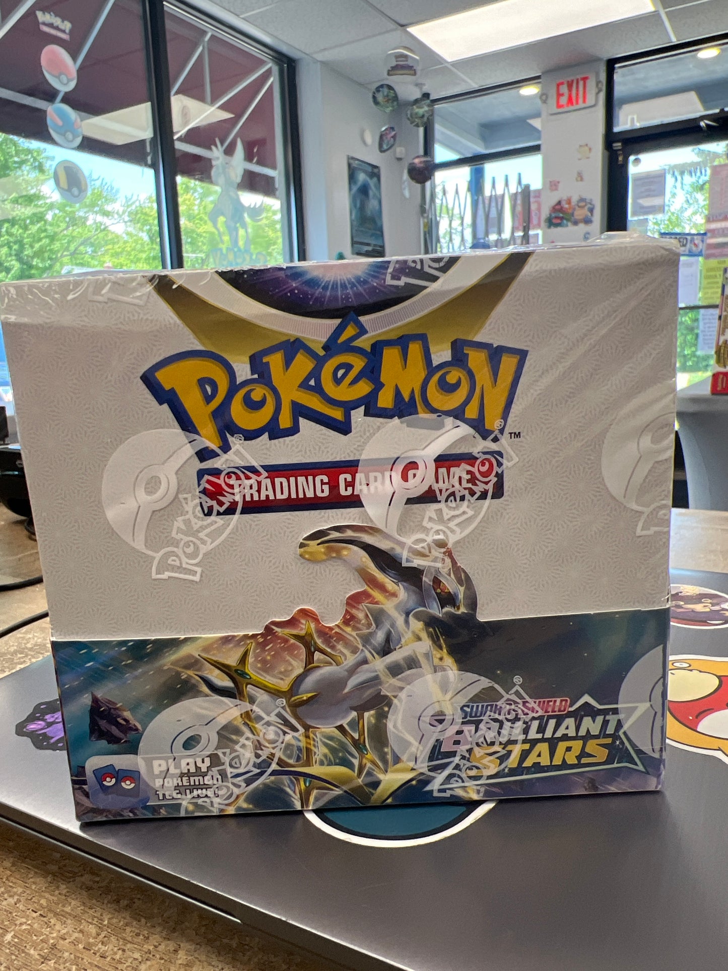 BRILLIANT STARS BOOSTER BOX (36 PACKS)