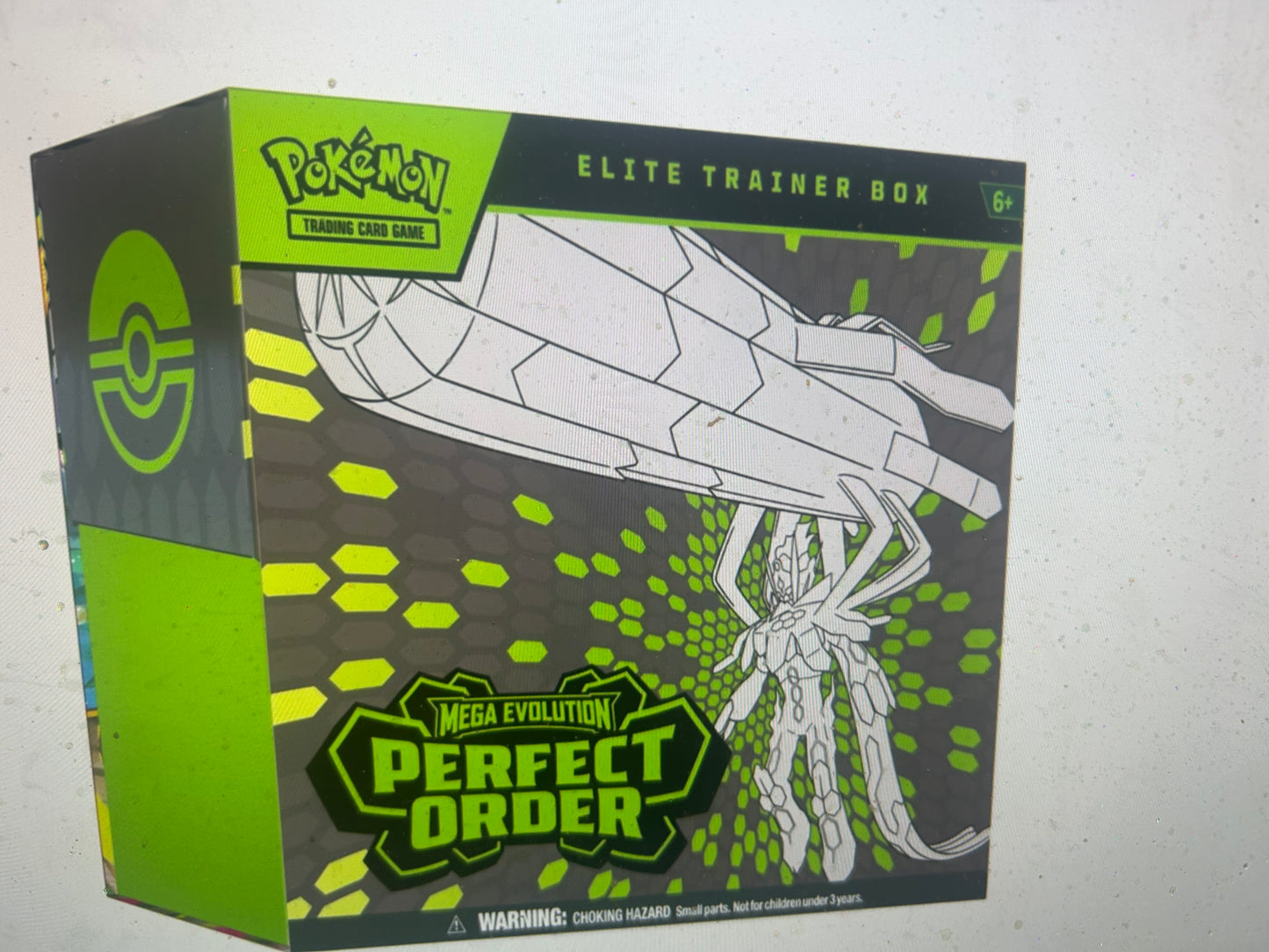 PERFECT ORDER SEALED ELITE TRAINER BOX.   LIMIT 1